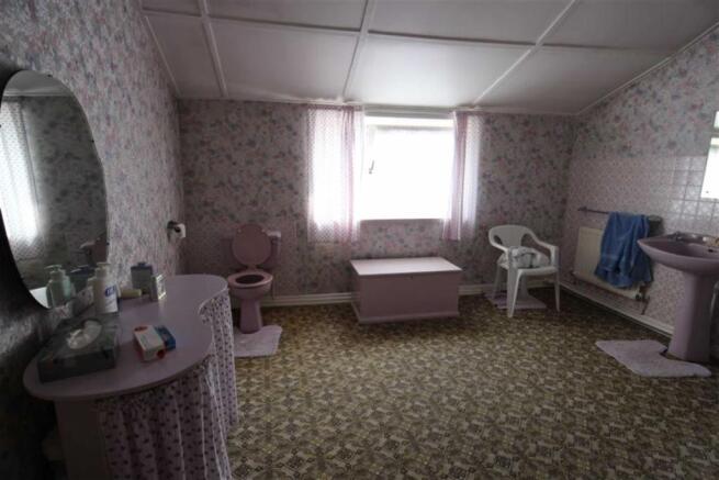 HOUSE BATHROOM