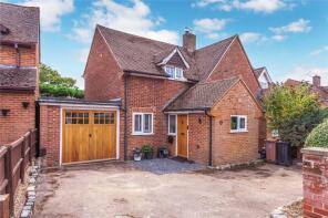 16, Highfield Park, Reading RG10 8LD