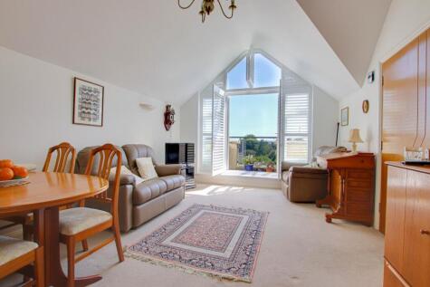 Keyhaven Road, Milford on Sea, Lymington, SO41