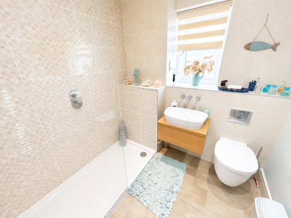 3 bed Semi-Detached for sale Image 10