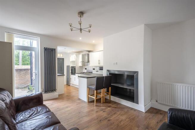 Open Plan Lounge/Kitchen