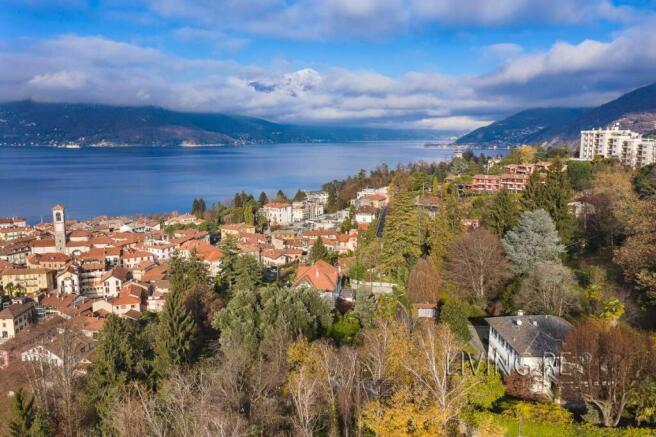 Vista dal drone sopra la villa