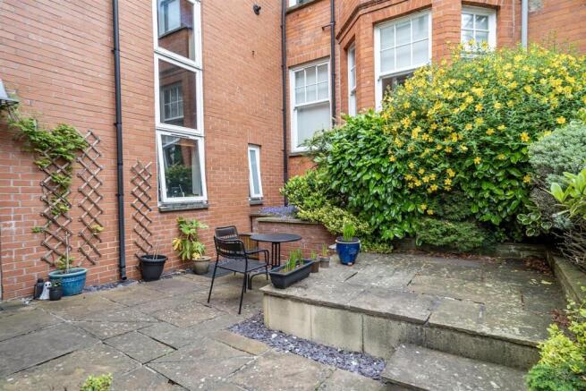 1 bed Flat for sale Image 12