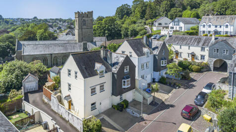 Churchfield Place, Par, PL24