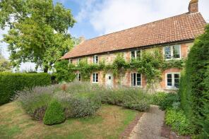Henley Manor Farmhouse, Henley Cross, West Crewkerne, Crewkerne TA18 8PQ