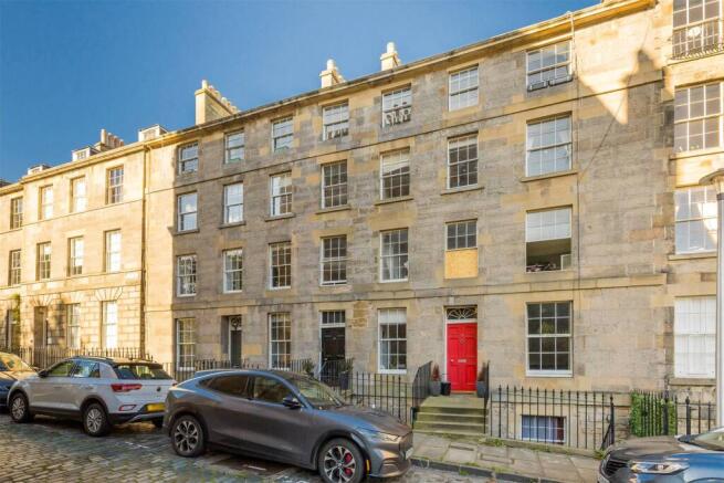 1-bed flat on Gayfield Square, New Town, Edinburgh, EH1, £285,000