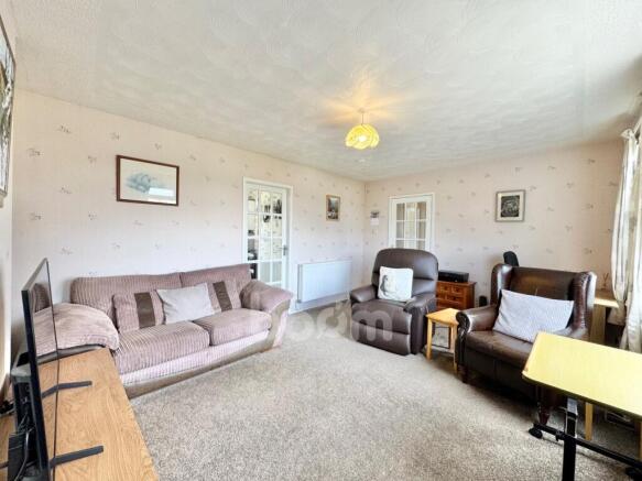 Cherrywood Drive, Beith lounge pic