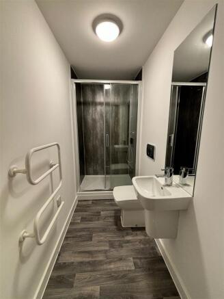 1 bed Apartment to rent Image 5
