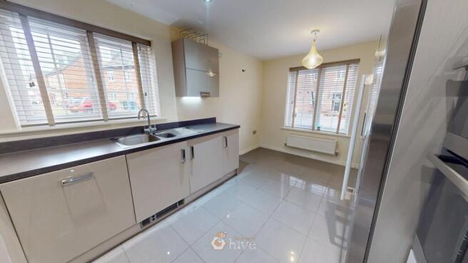 3 bed Semi-Detached for sale Image 5