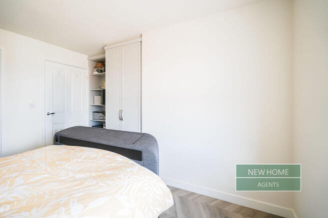 2 bed Flat for sale Image 12