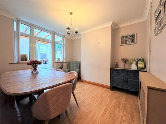 DINING ROOM1