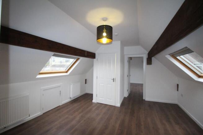 2 bed Apartment to rent Image 7