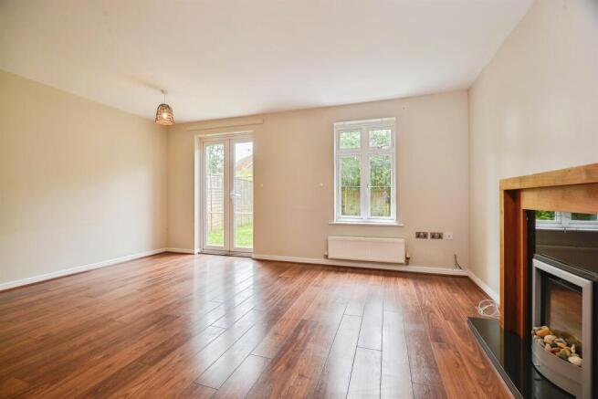 3 bed Semi-Detached for sale Image 6