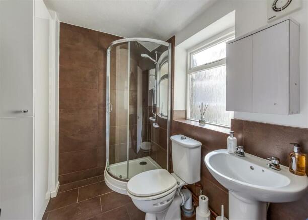 4 Church Road-shower room.jpg