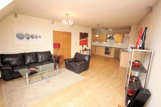 kitchen and lounge.JPG