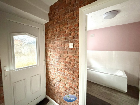 3 bed Semi-Detached for sale Image 11