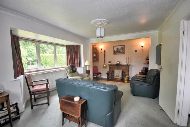 Sitting room 2.jpg