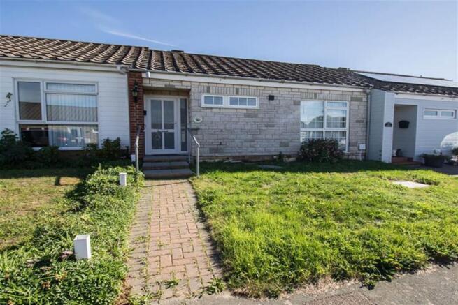 2-bed bungalow on Warren Way, Telscombe Cliffs, BN10, £300,000