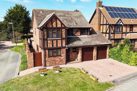 Hazel Grove, Locks Heath