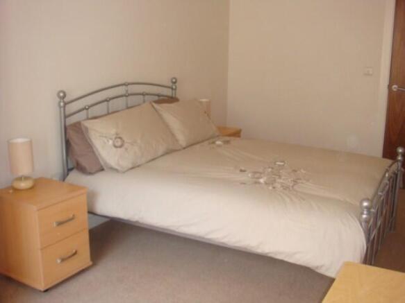 1 bed Apartment to rent Image 6