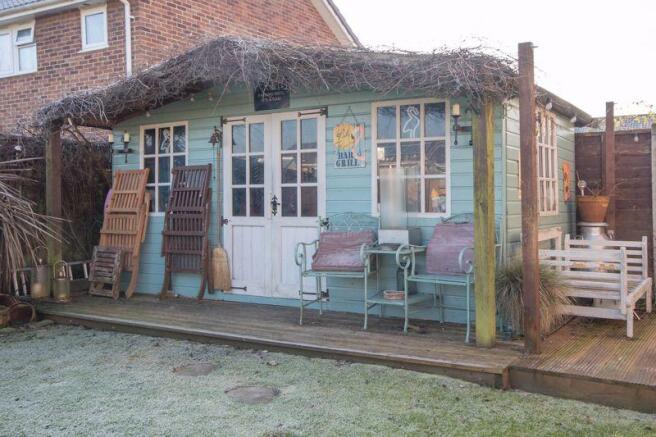 Summer House / Bar
