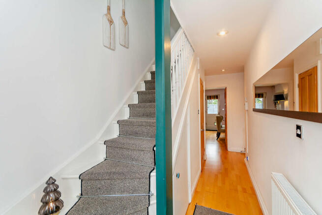 8650540-interior1...