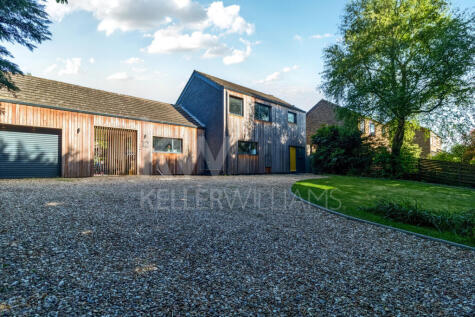 Stratford Road, Cosgrove, MK19