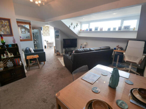 Living Room Duel Aspect