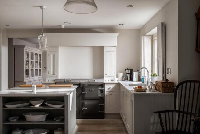 30 - Dovecote Cottage - GL7 5NG - Web.jpg