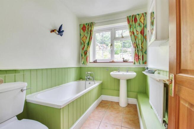 Bathroom.jpg