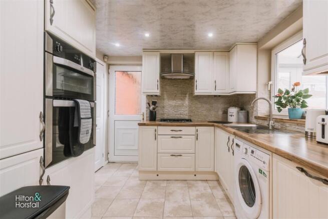 Christleton Close