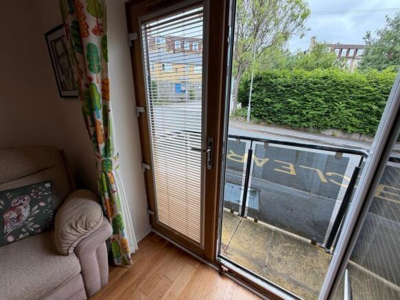2 bed Apartment for sale Image 5