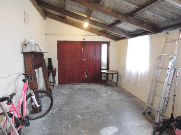 Garage: