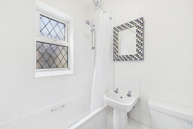 1 bed Ground Flat for sale Image 7