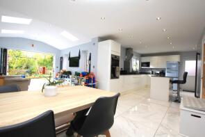 10, The Holkham, Great Boughton, Chester CH3 5NE