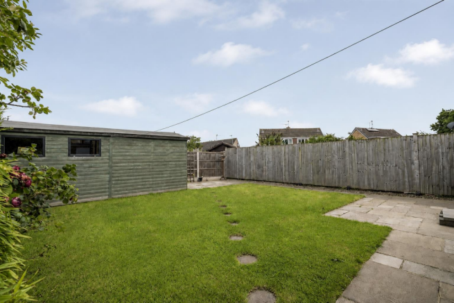 3 bed Detached for sale Image 11