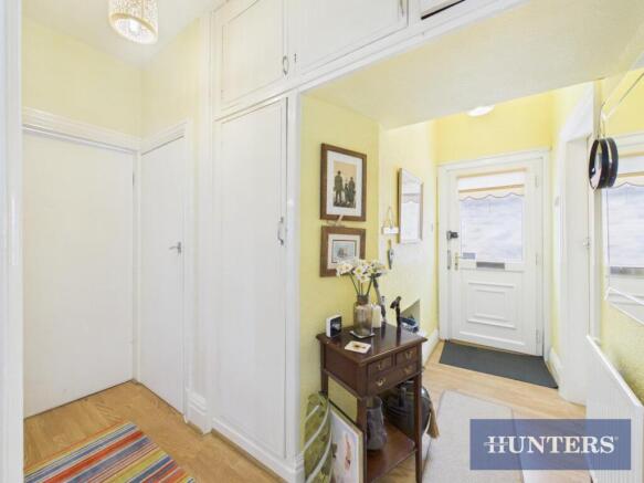 2 bed Apartment for sale Image 7
