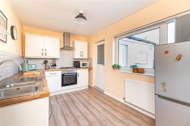 2 bed Town House for sale Image 6