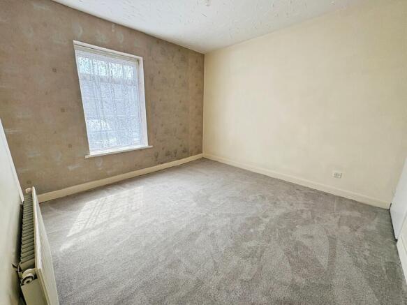 2 bed Terraced for sale Image 8