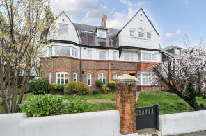 Flat 3, 8, Croham Park Avenue, South Croydon CR2 7HH