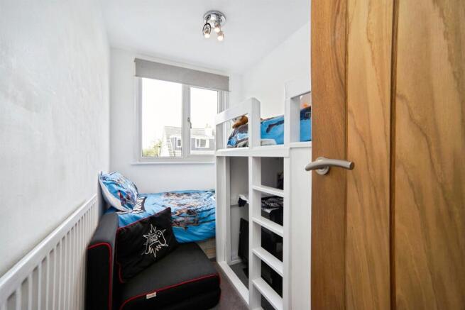 3 bed Semi-Detached for sale Image 9