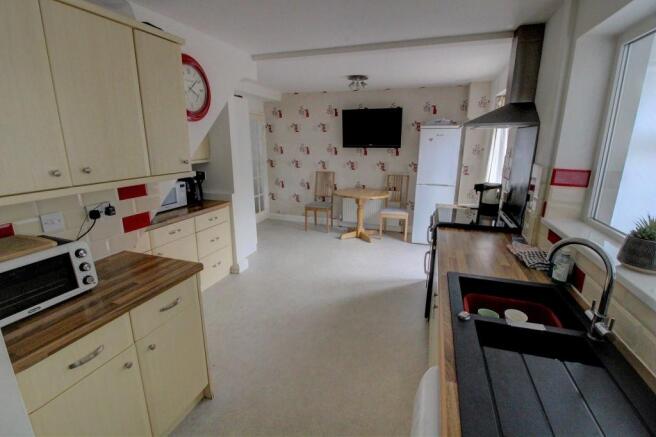 Kitchen/Dining room