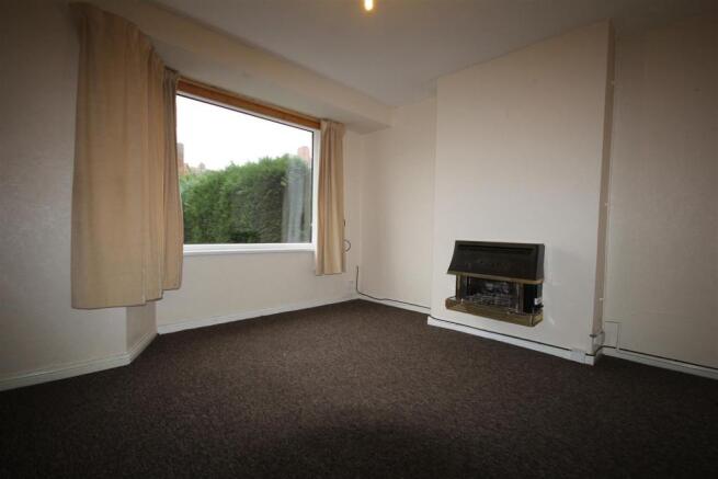 16 Churchill Road 001.JPG