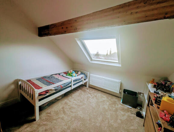 3 bed Terraced to rent Image 8