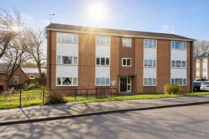 Flat 19, 7 23, Underhill, Romiley, Stockport SK6 4BG