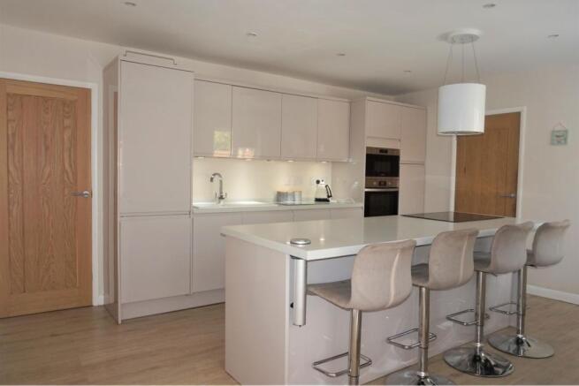 Kitchen/Breakfast
