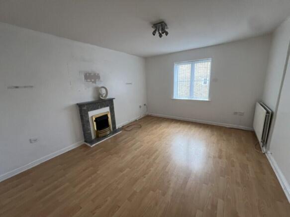 Waterloo Court, Laughton Common photo 5