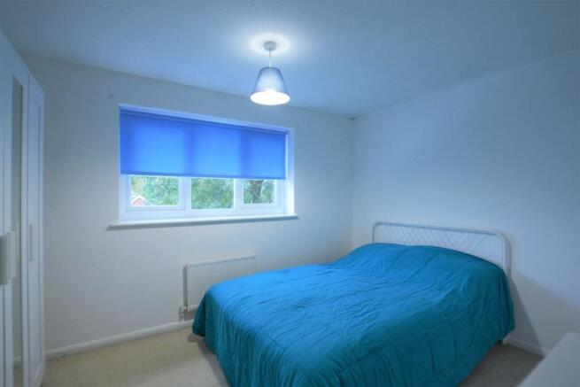 2 bed Semi-Detached to rent Image 8