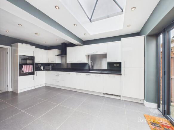 Kitchen/ Living Room
