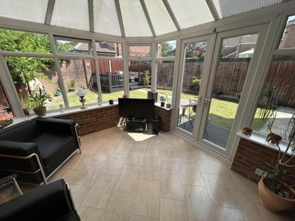 4 bed Detached for sale Image 10